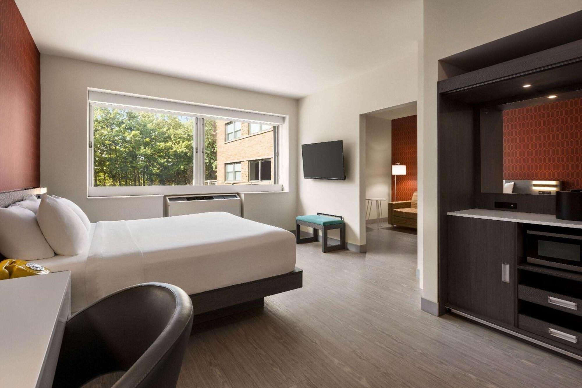 The Orbit Hotel, Trademark Collection By Wyndham Fairview Park Ngoại thất bức ảnh