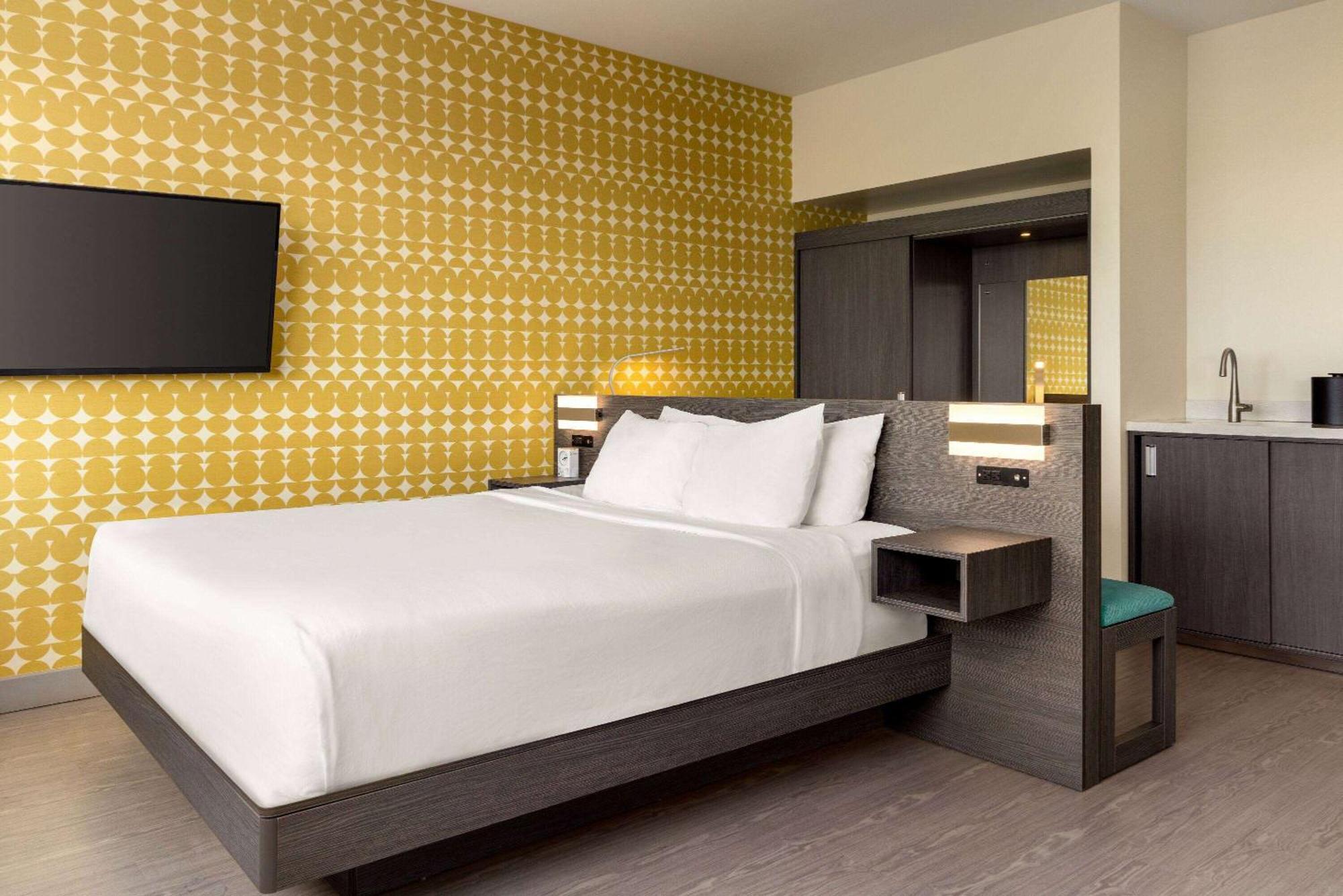 The Orbit Hotel, Trademark Collection By Wyndham Fairview Park Ngoại thất bức ảnh
