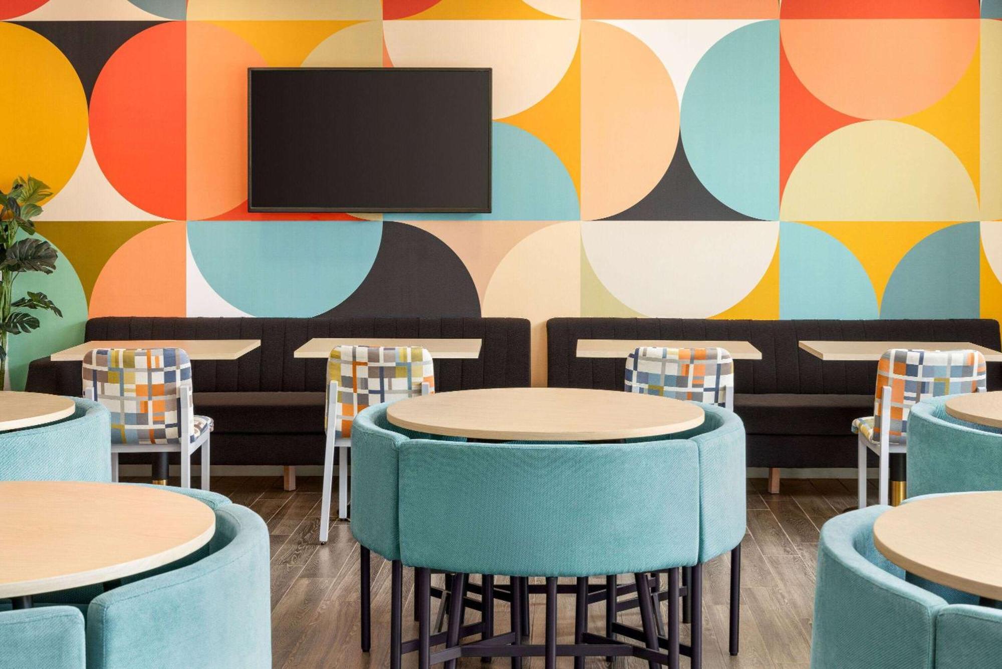 The Orbit Hotel, Trademark Collection By Wyndham Fairview Park Ngoại thất bức ảnh